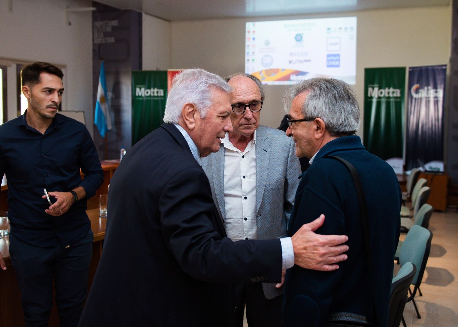 Héctor Motta: “Estamos pensando en que la luz se enciende mañana”