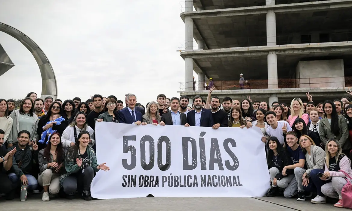 Kicillof: "La paralización de la obra pública por parte del Gobierno nacional es una decisión criminal"