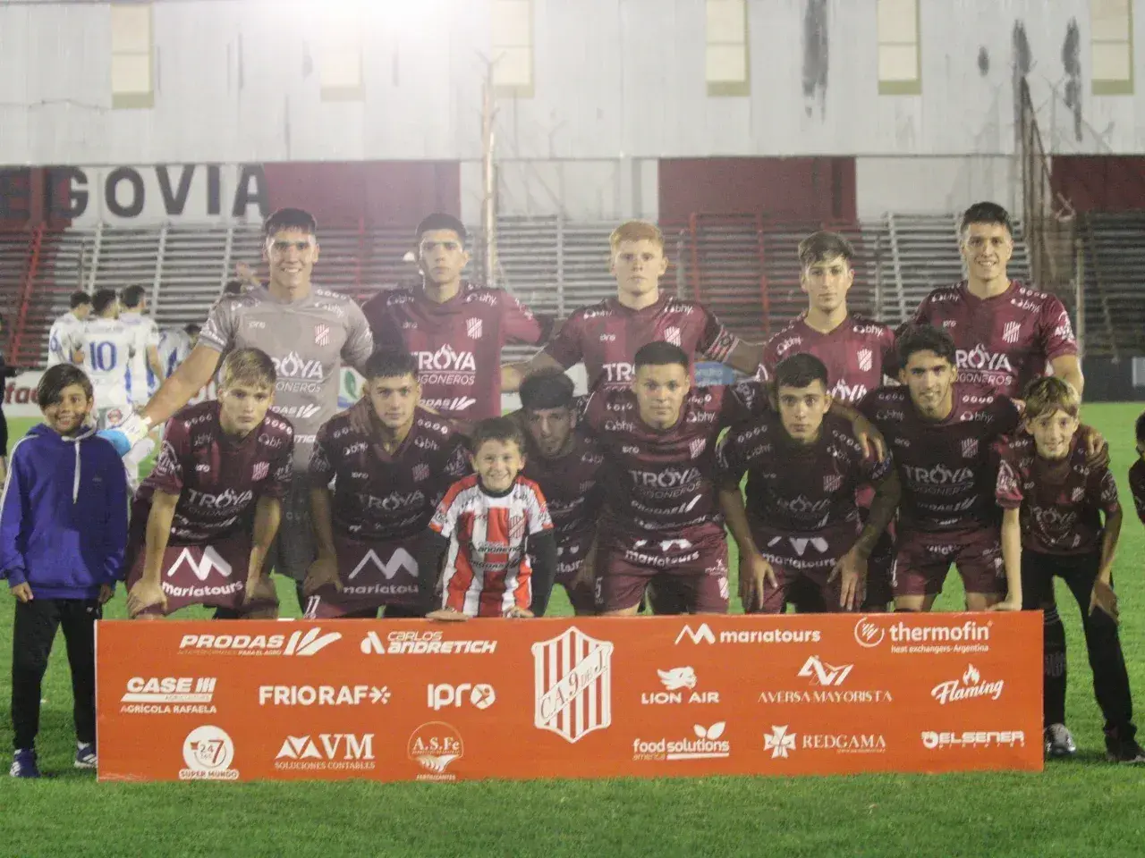 El León recibe a las 21:30 a Dep.Tacural en el inicio de la fecha 13 de la Primera A liguista  Foto: IG de 9 de Julio