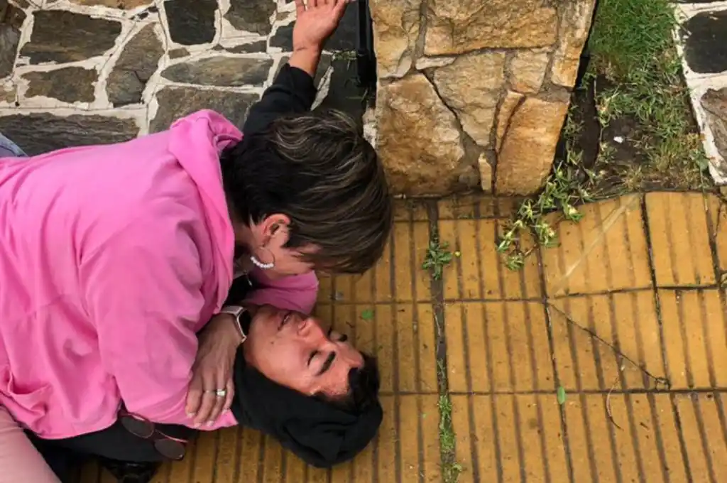 La mujer, logró derribar al ladrón con una maniobra de karate