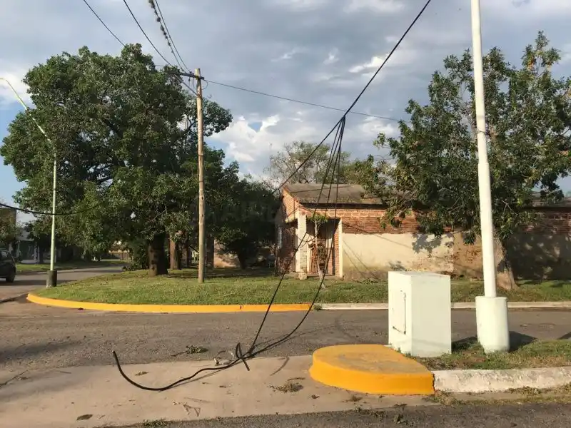 Sauce Viejo continúa sin energía, tras el temporal