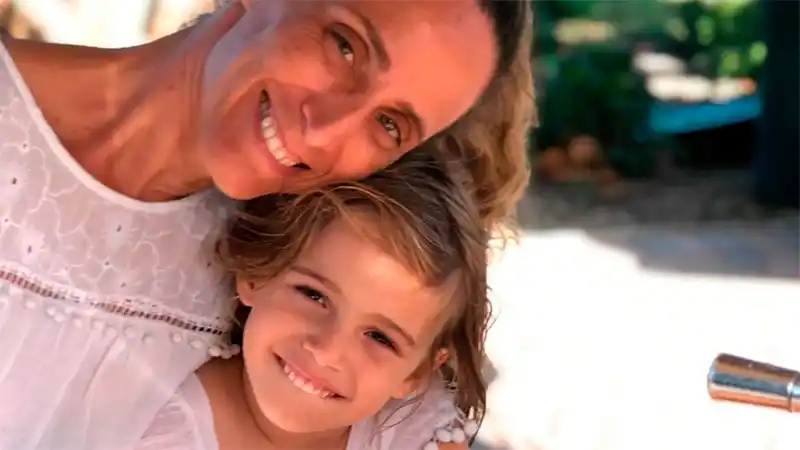 El infinito dolor del bombero que encontró bajo escombros a su hija de 7 años