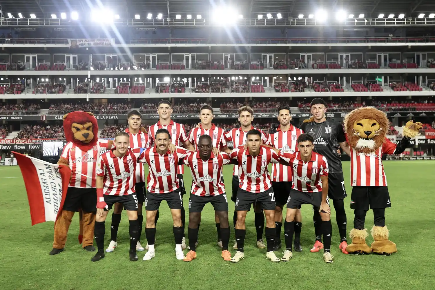 Joaquín Tobio Burgos, titular en el debut amistoso de Estudiantes en la pretemporada