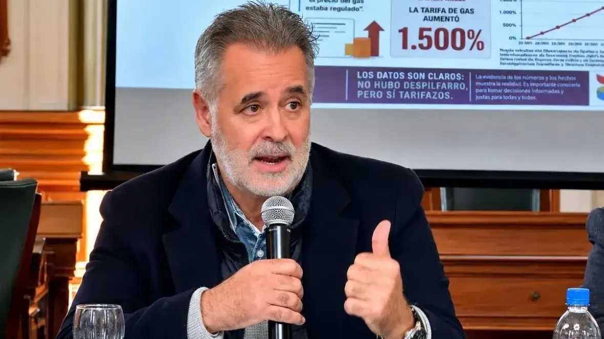 Rodríguez afirmó que es posible mantener el esquema de descuentos "sin caer en el guadañazo que el gobierno nacional aplica en contra de la clase media trabajadora".