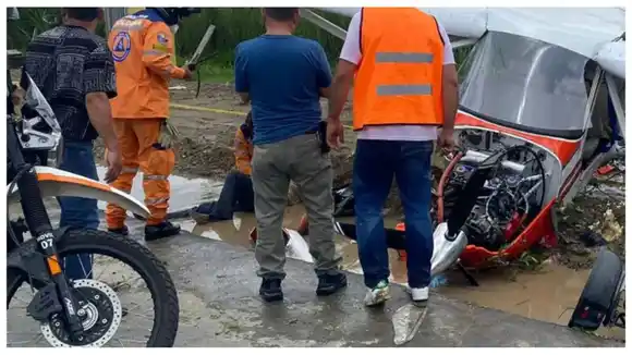 ¿BUENA O MALA SUERTE? Una avioneta se estrella contra un motorizado en una carretera en Colombia y queda vivo