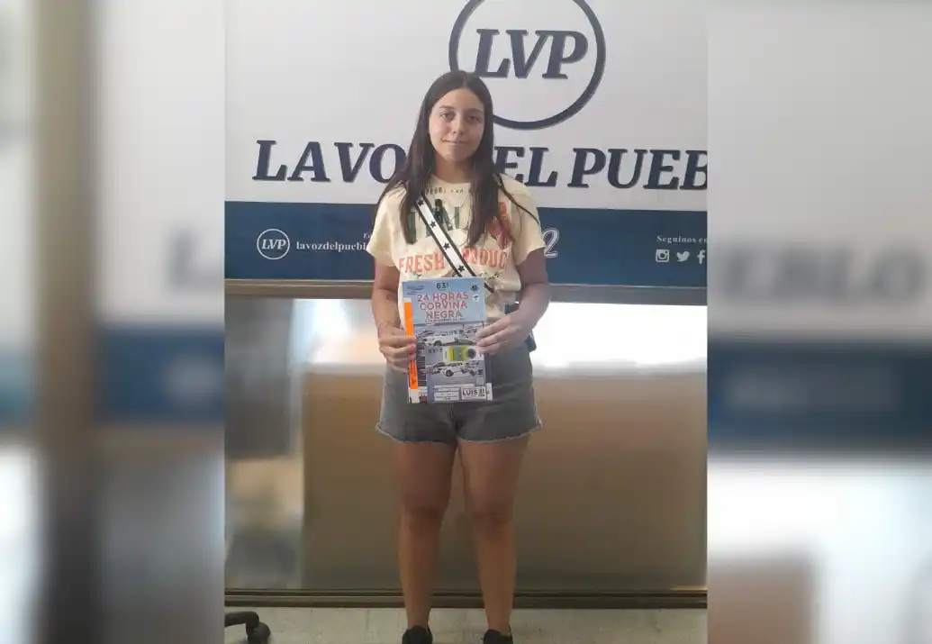 Violeta Gutiérrez la ganadora del sorteo de la anticipada de Las 24 retiró su entrada en La Voz del Pueblo