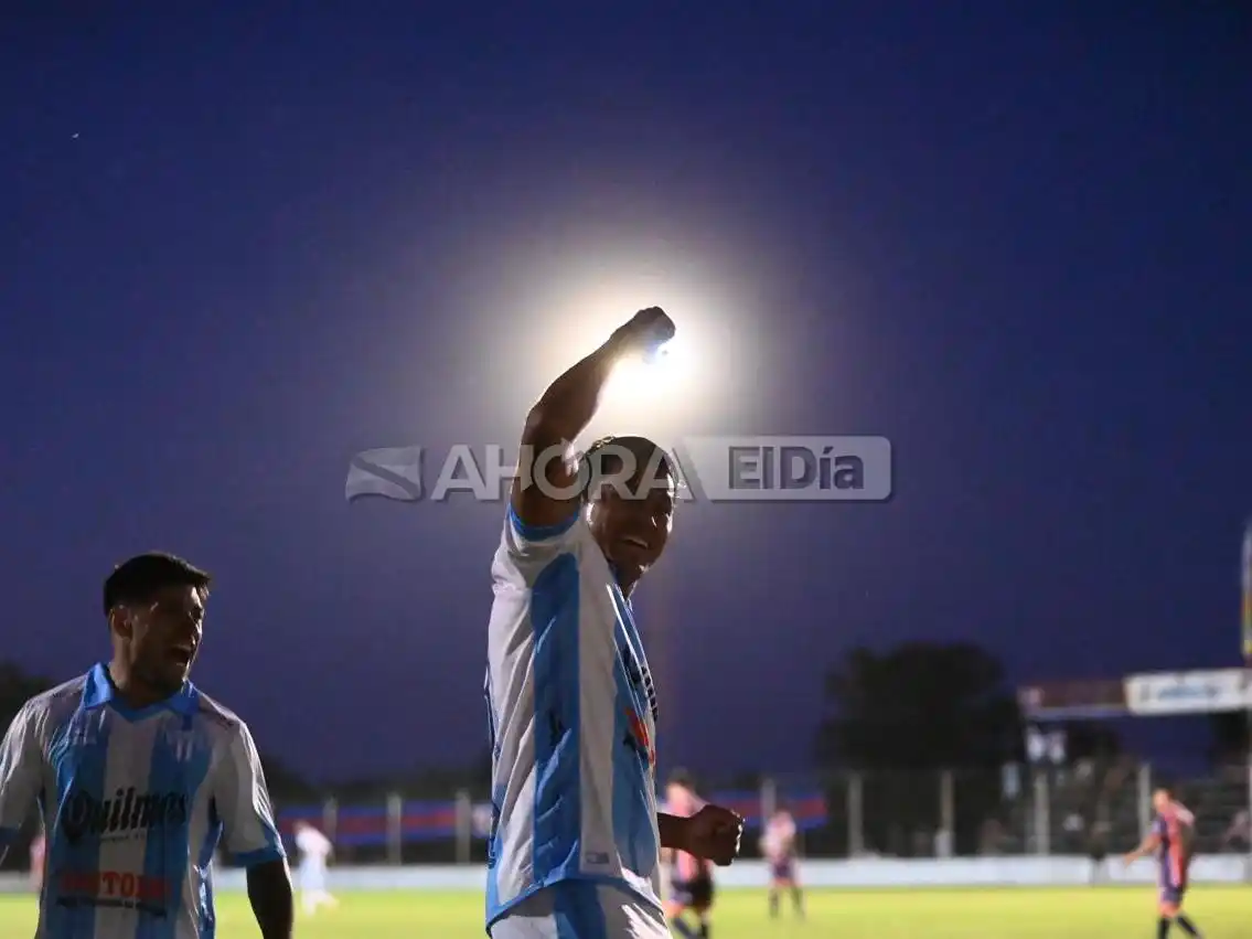 Iluminado debut: Pipe facturó por duplicado en su estreno (crédito: MR Fotografía).