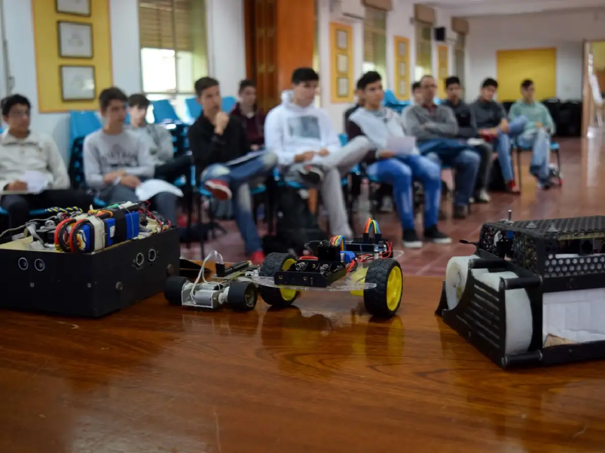 Se viene el “Llamado a Guerreros” para la competencia de robótica