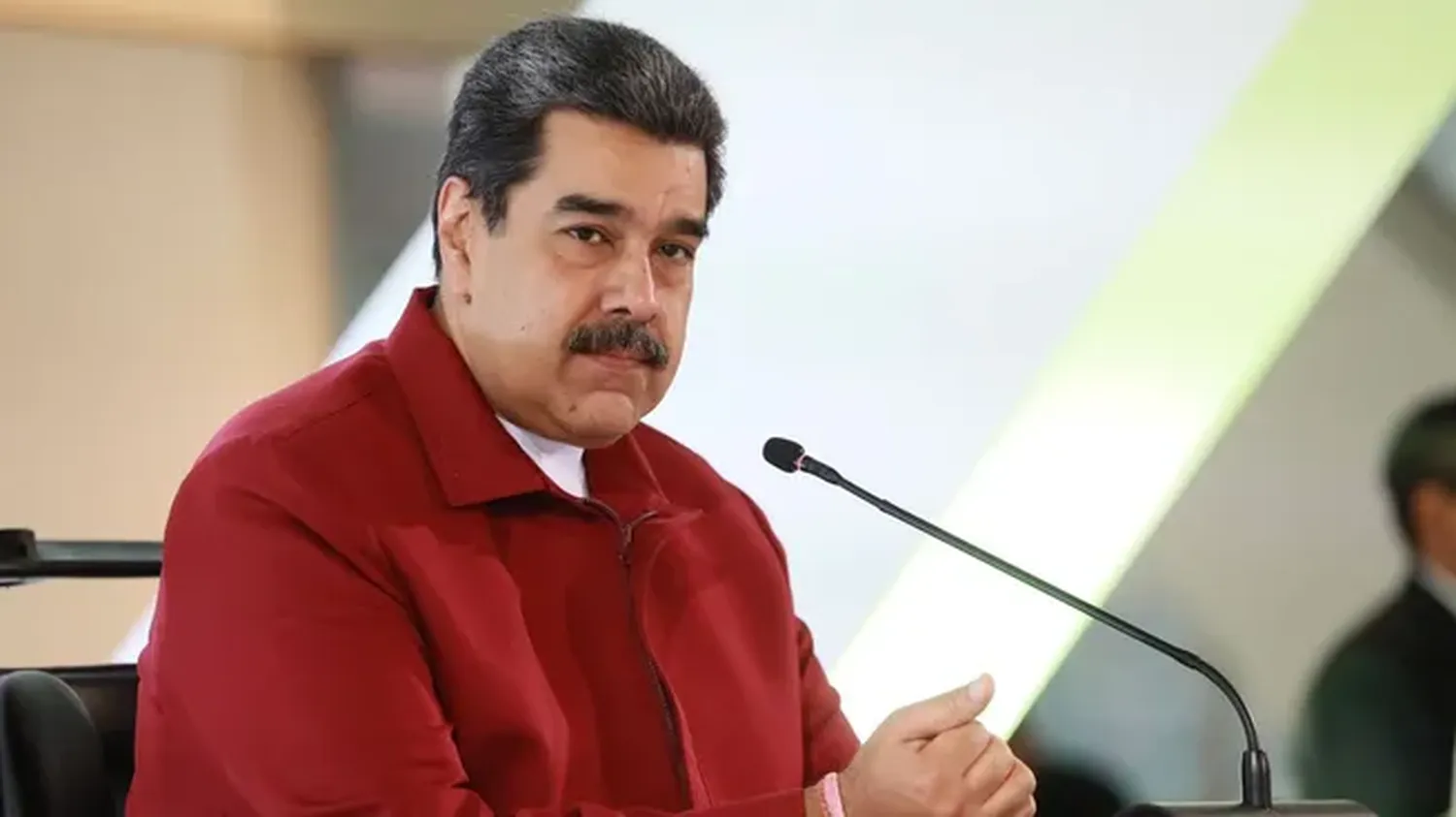 Nicolás Maduro retira embajadores de Argentina y otros países que desconocen los resultados