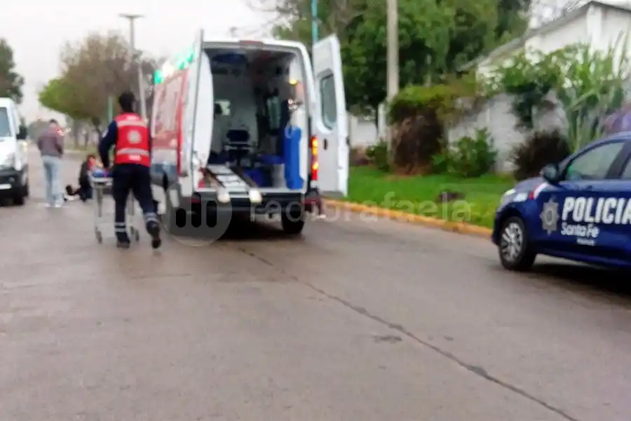 Se le escapó el perro e hizo caer a un motociclista en Bella Italia: terminó en el Hospital rafaelino