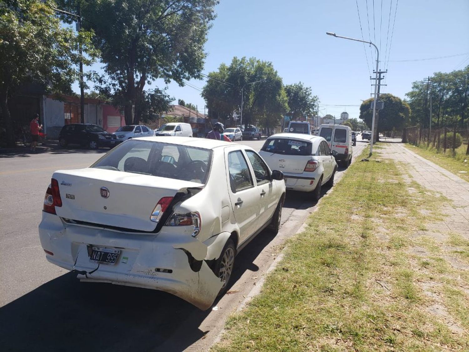 Trasladaron a una mujer al Hospital tras un choque en cadena