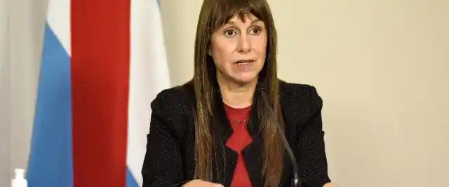 Velázquez: “Cada decisión que tomamos lo hacemos para preservar la salud de la población”
