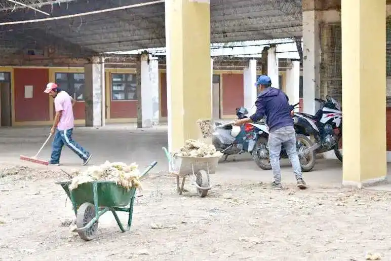 Tras el temporal, continúa la asistencia del
Gobierno provincial a las comunidades de El Potrillo