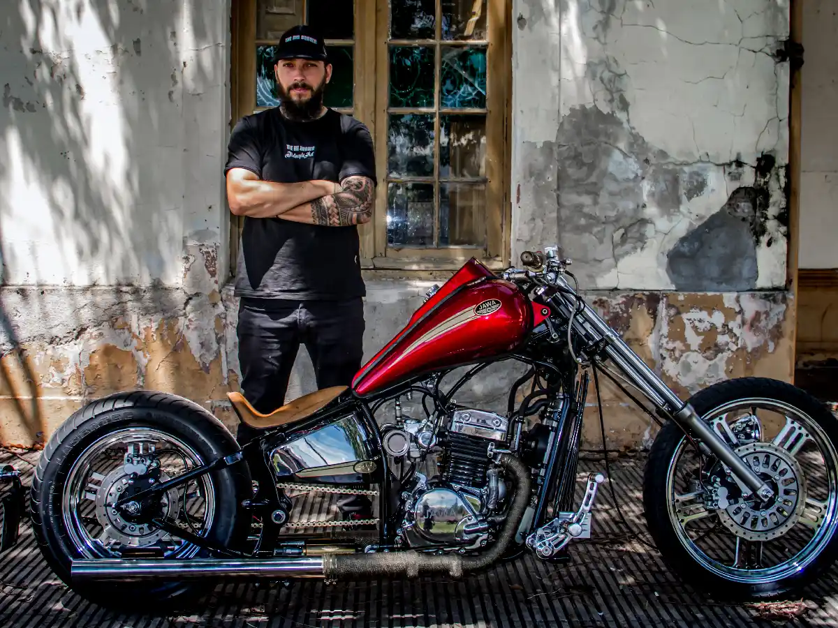 Pasión por los fierros: el arte de la restauración llegó a San Francisco