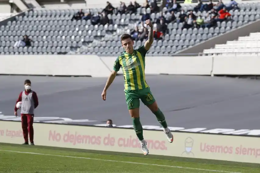 Aldosivi perdió con River y quedó último