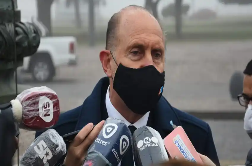 Perotti: »si no tenemos que viajar a Buenos Aires, Chaco o Entre Ríos porque la actividad no es esencial, no lo hagamos»