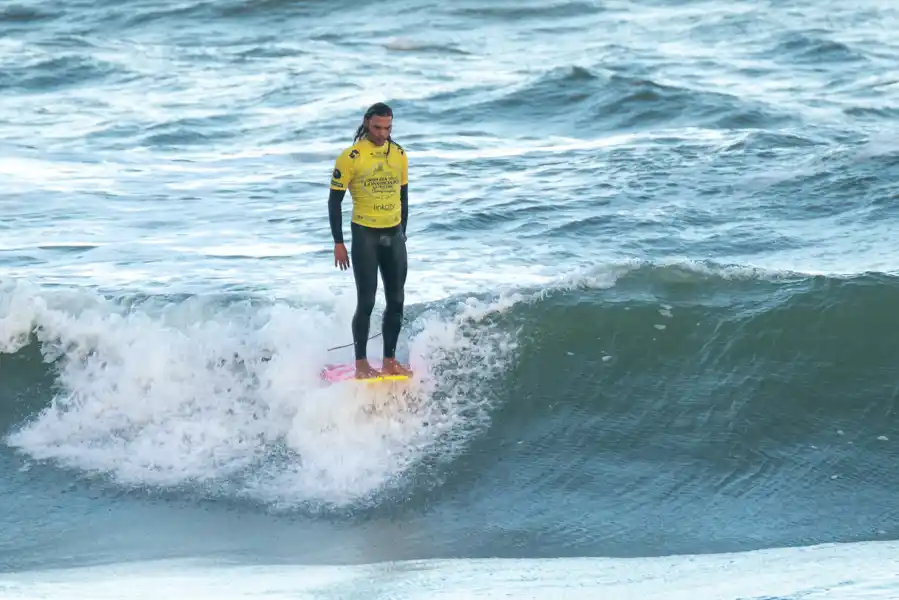 Argentina sigue adelante en Francia