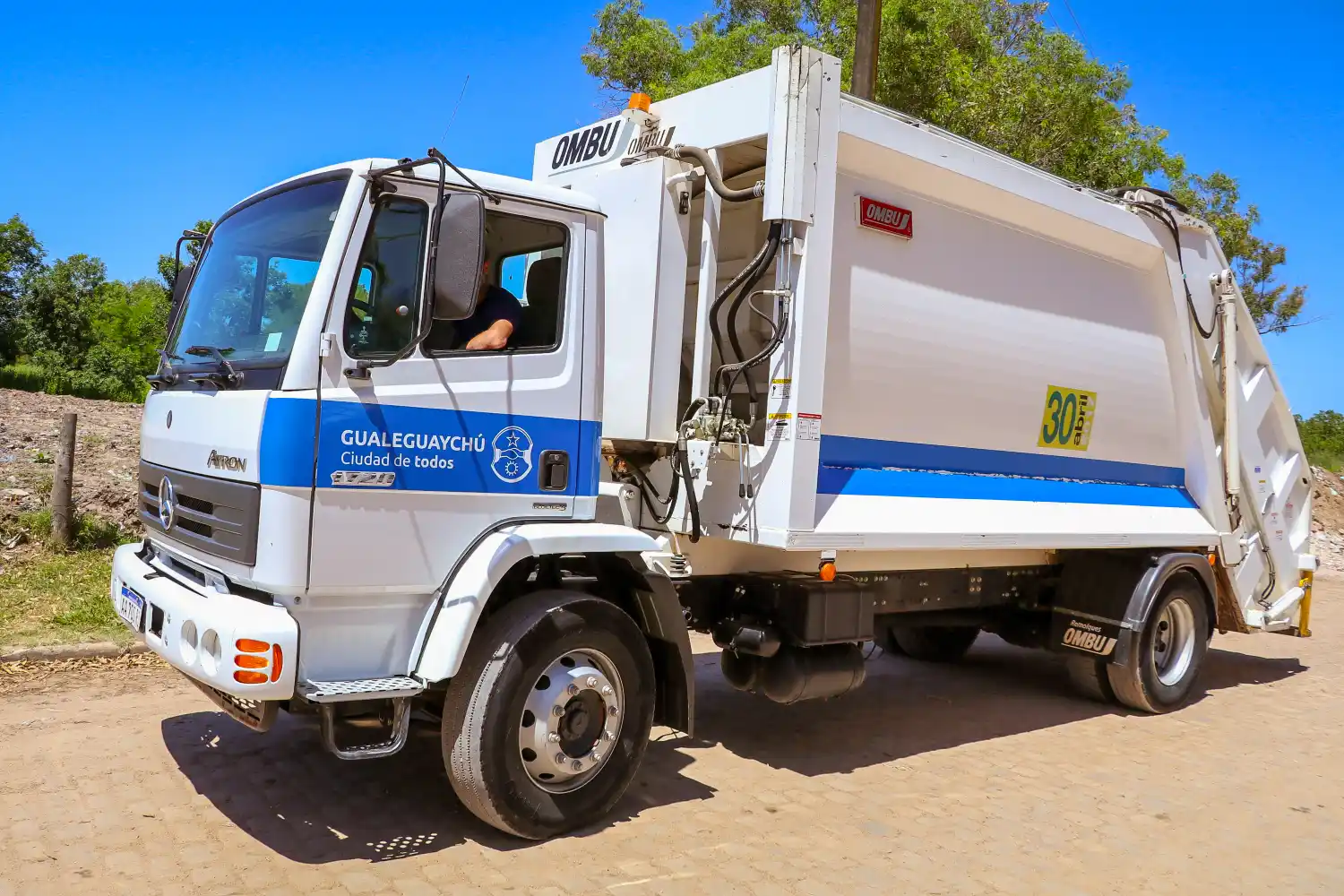Concurso cerrado para ocho ascensos en dos direcciones municipales
