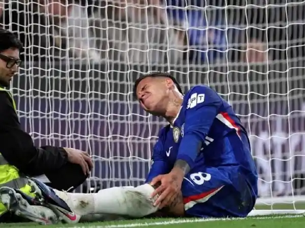 Enzo solo tuvo un calambre y está a disposición del DT del Chelsea, L.Rosenior. Foto:AP