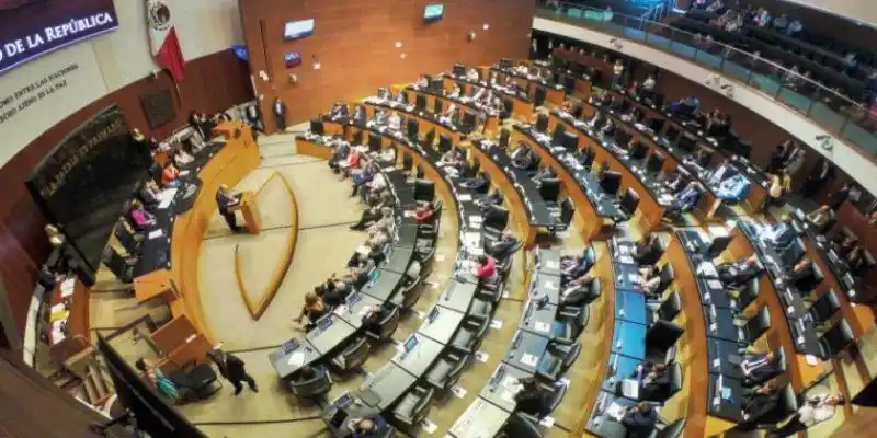 MÉXICO aprueba reforma constitucional que elimina fuero presidencial