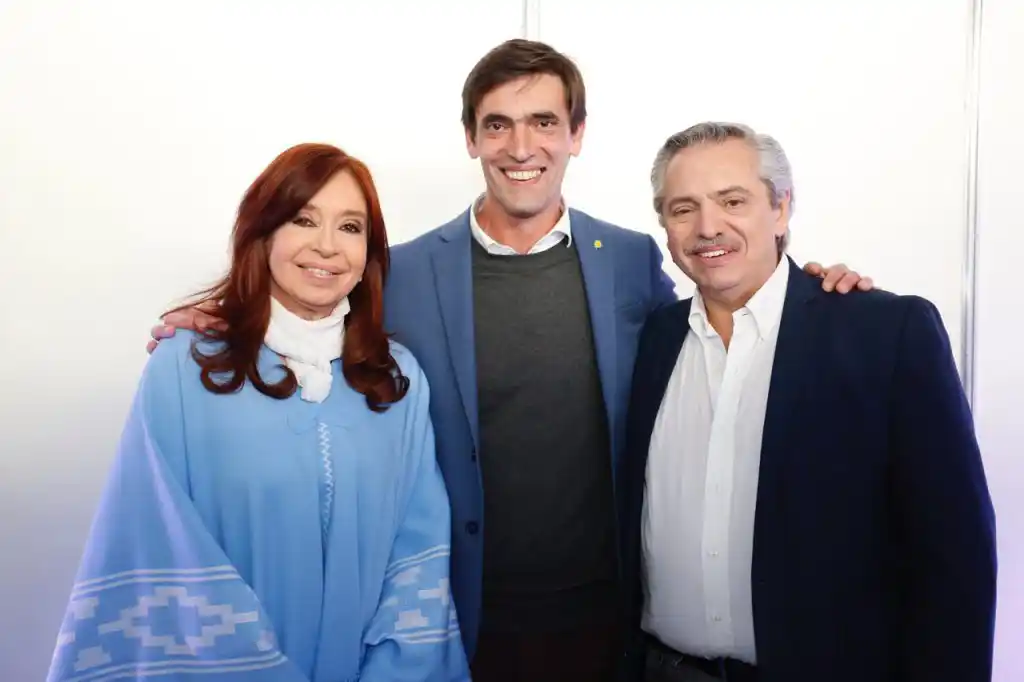 Iparraguirre estuvo con Alberto y Cristina Fernández en Mar del Plata