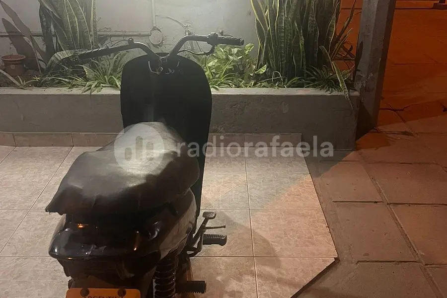 La moto del misterio: apareció abandonada sin orden de captura