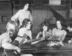 Hace 50 años PorSuiGieco hizo delirar a una multitud en el Teatro Estrada de Tandil