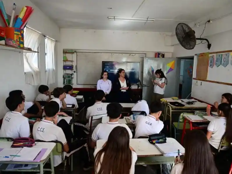 Brindaron un taller sobre acoso entre pares para promover vínculos saludables