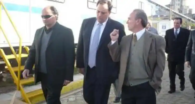 Ministro Ferré llega a San Pedro