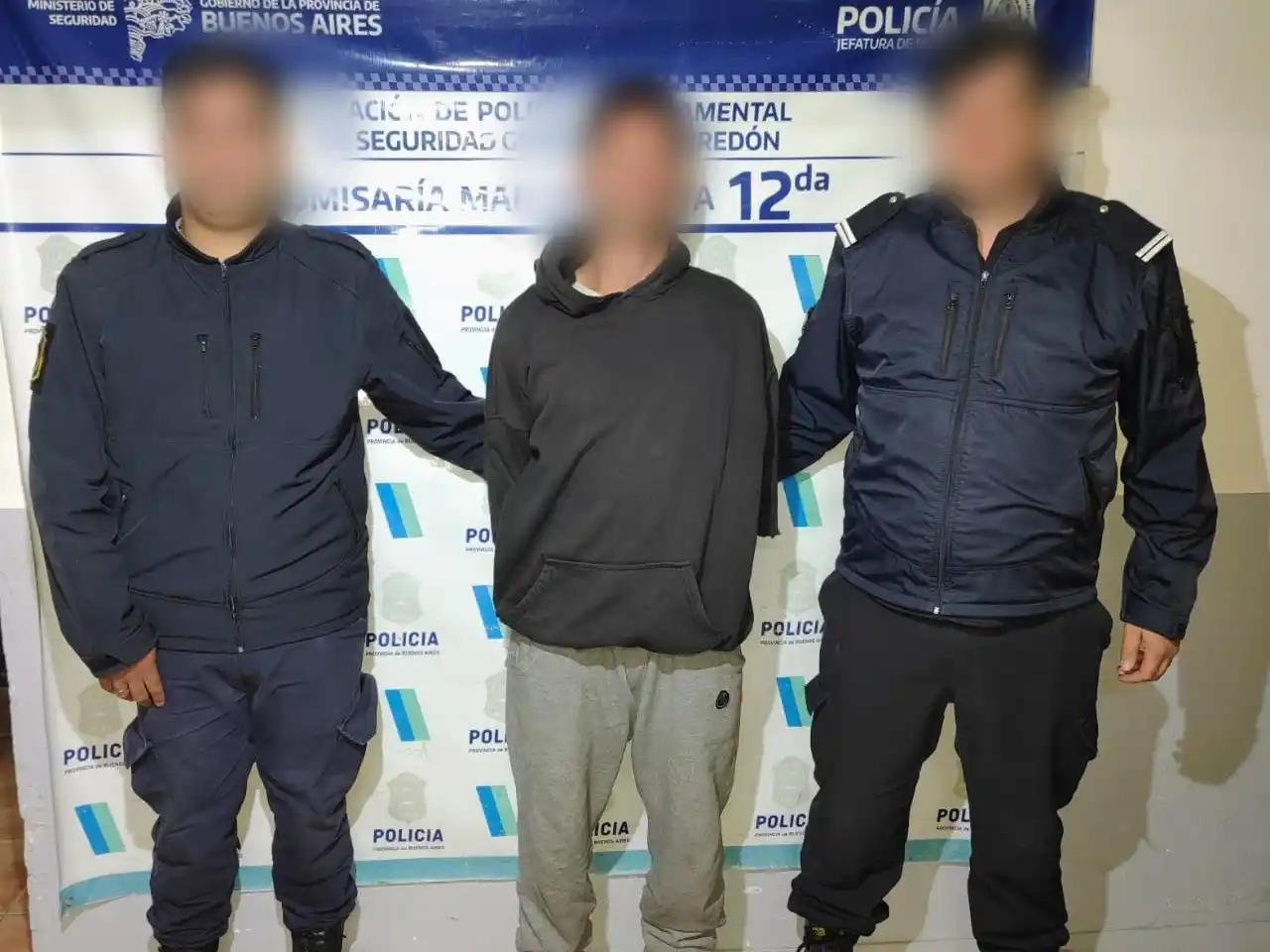 Se llevó una plancha de pelo, una buclera y varias herramientas de mano.