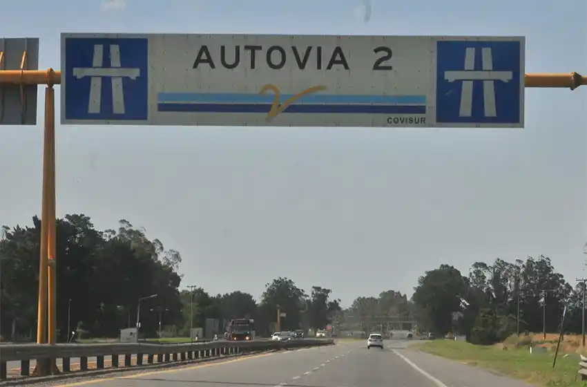 Por el recambio turístico, restringen el tránsito a camiones por rutas bonaerenses