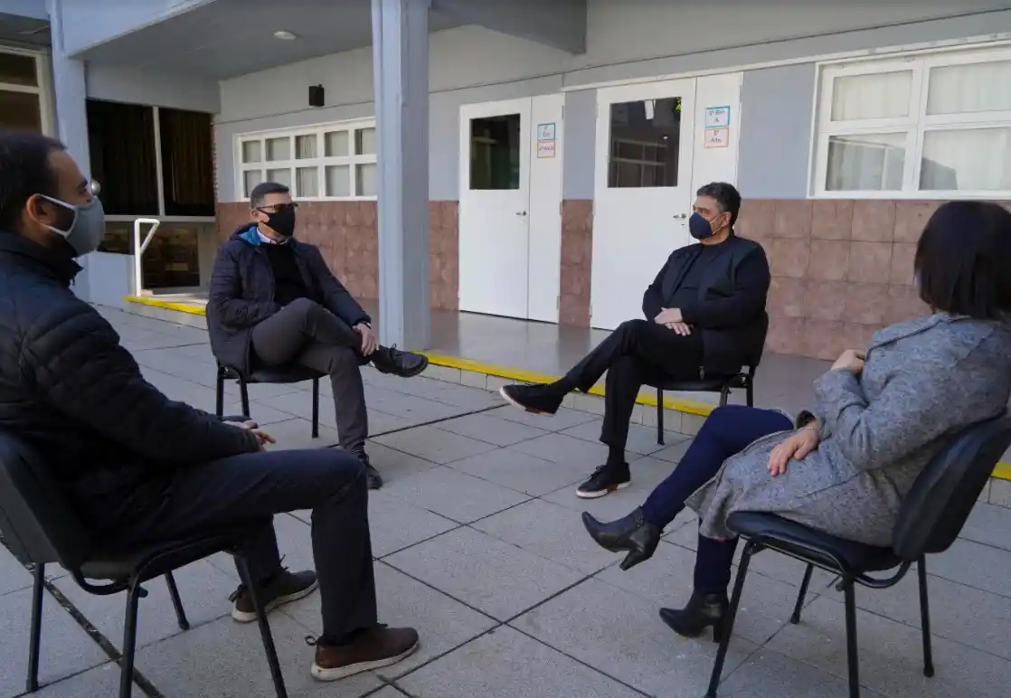 Finalización de obras y comienzo de exámenes a distancia en la escuela Paula Albarracín de Vicente López