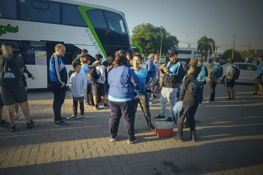 Miles de fanáticos de “La Crema” ya partieron rumbo a Junín para la “gran final”