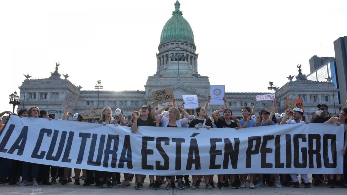 Charly, Fito y más de 20.000 firmas en defensa de la cultura