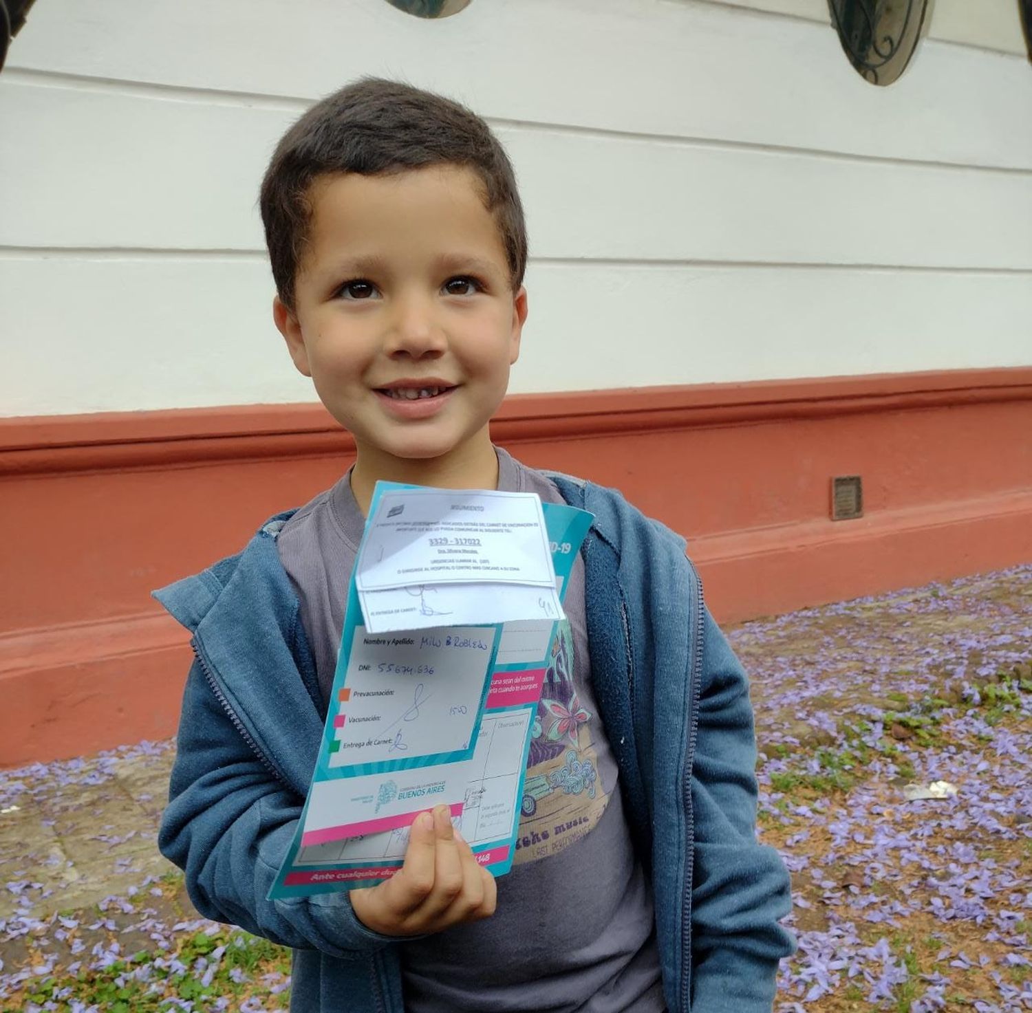 Milo recibió su segunda dosis contra el coronavirus