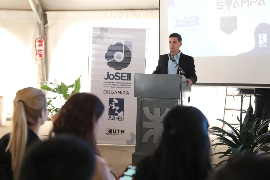 Viotti abrió la 39 Jornada de Estudiantes de Ingeniería Industrial y carreras afines