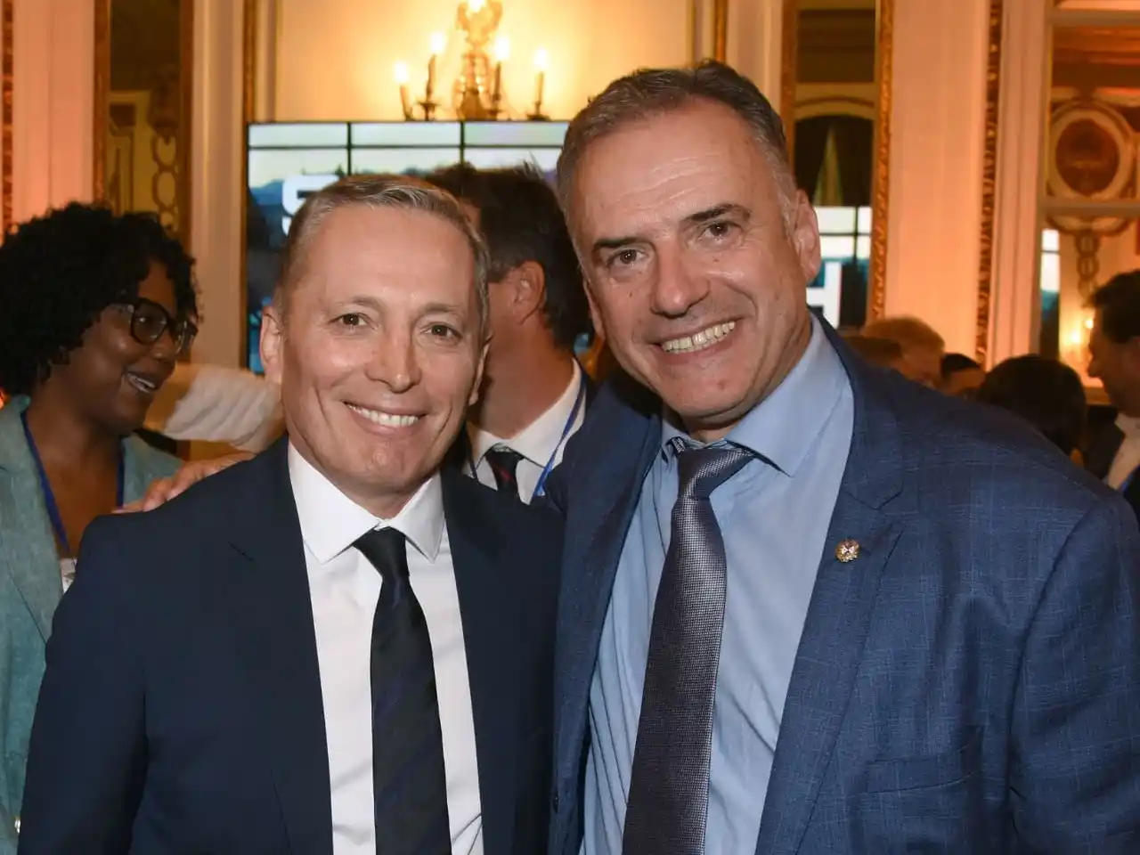 Fernando Gray y Yamandú Orsi en CABA.