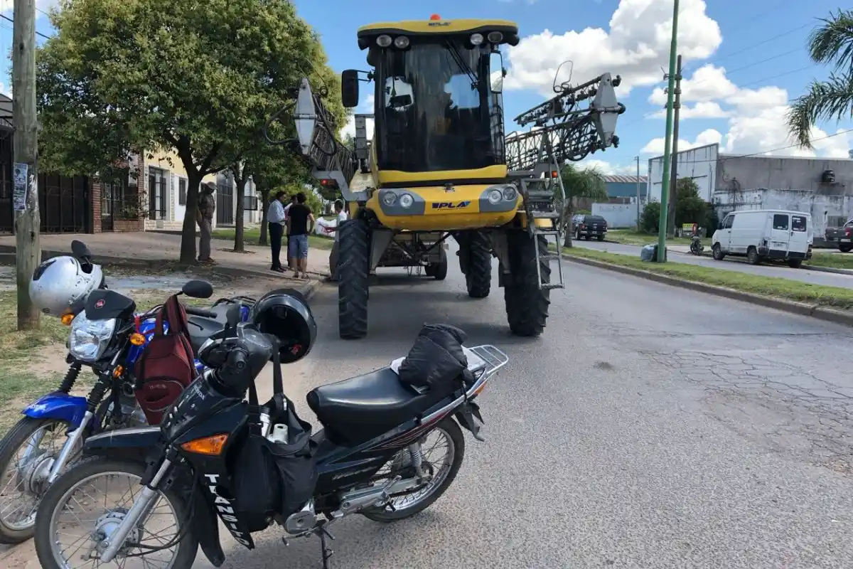 Detuvieron a un vehículo fumigador que volcaba agrotóxicos en la ciudad