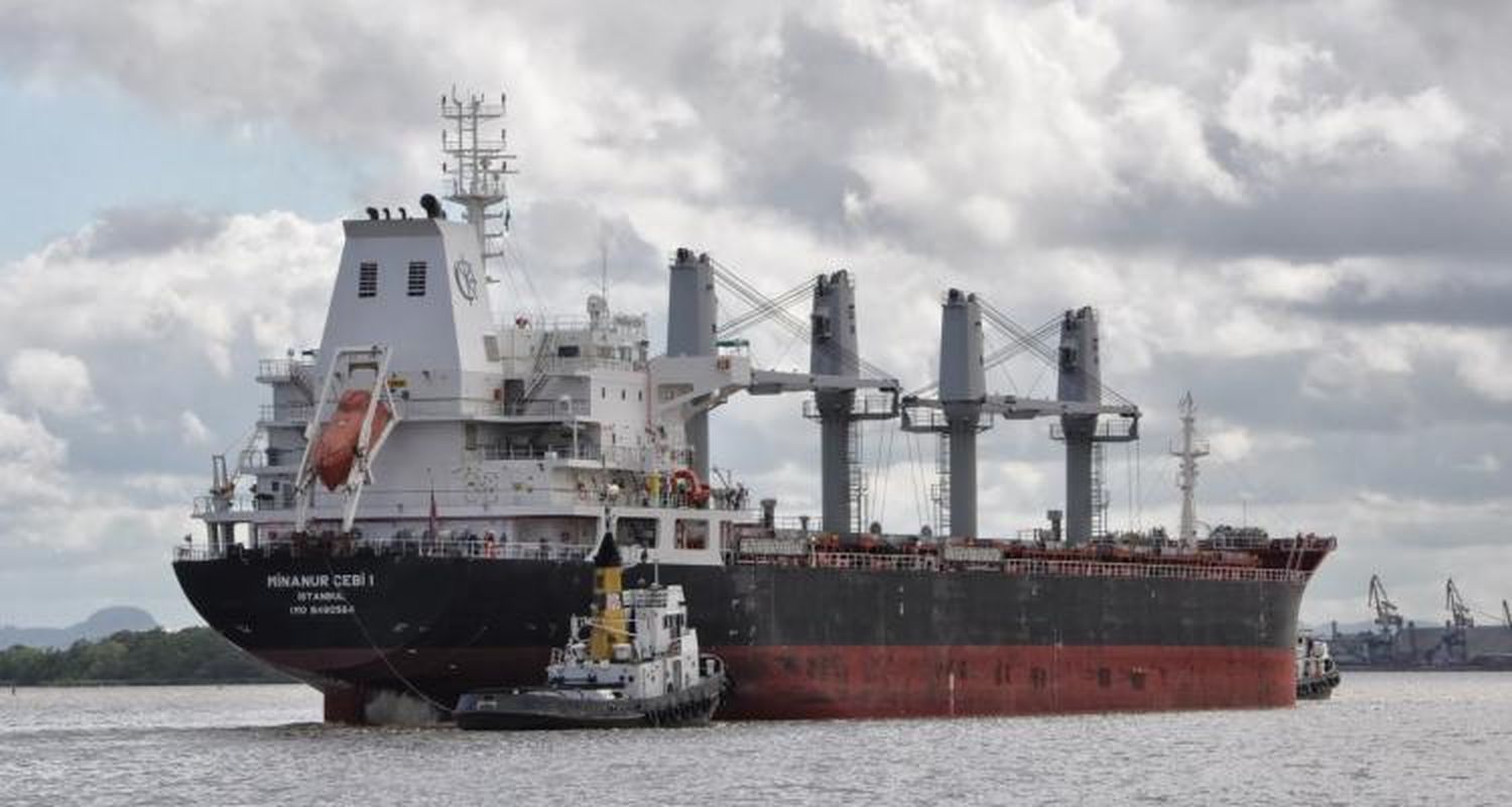 La operatoria con barcazas en el puerto comienza el domingo