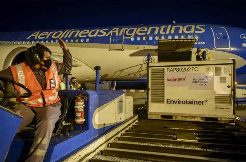 Coronavirus: llegaron un millón de vacunas desde china y Argentina superó las 41 millones de dosis