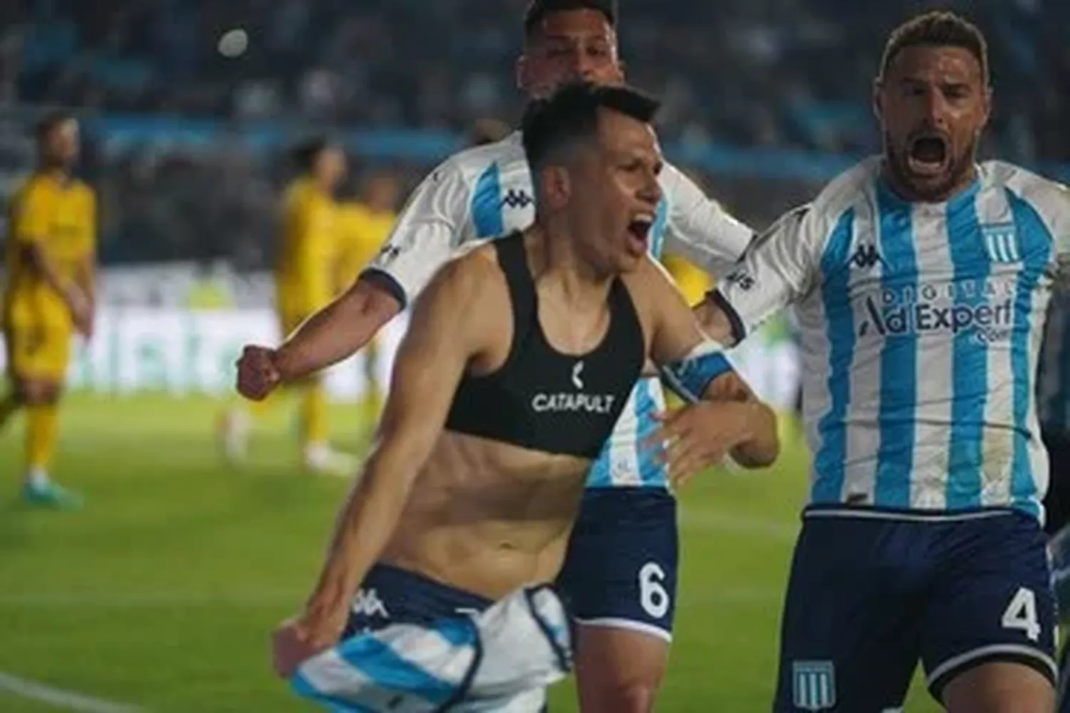 Con un cabezazo en el final del partido, Sigali le dio el triunfo a Racing ante Boca y volvió al triunfo