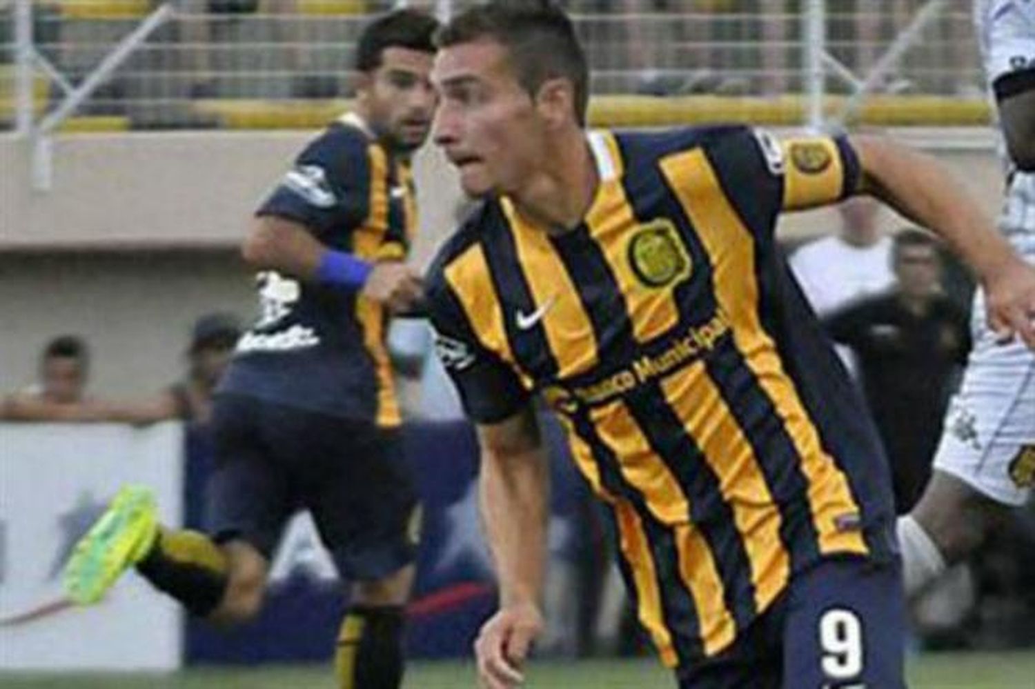 Rosario Central le ganó a Chicago y quedó a un punto de Boca, el líder 