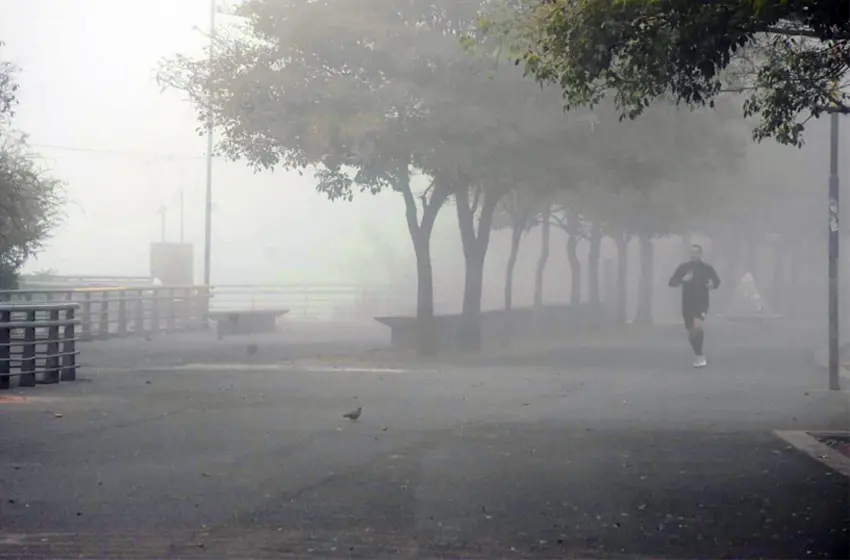 Mañana de niebla y frío, luego una tarde agradable y con algo de sol en Rosario