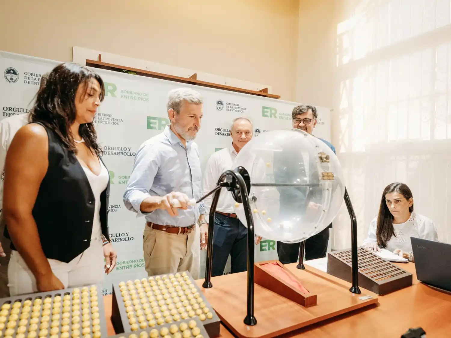 El gobierno sorteó créditos para 400 viviendas a través del programa Ahora tu Hogar