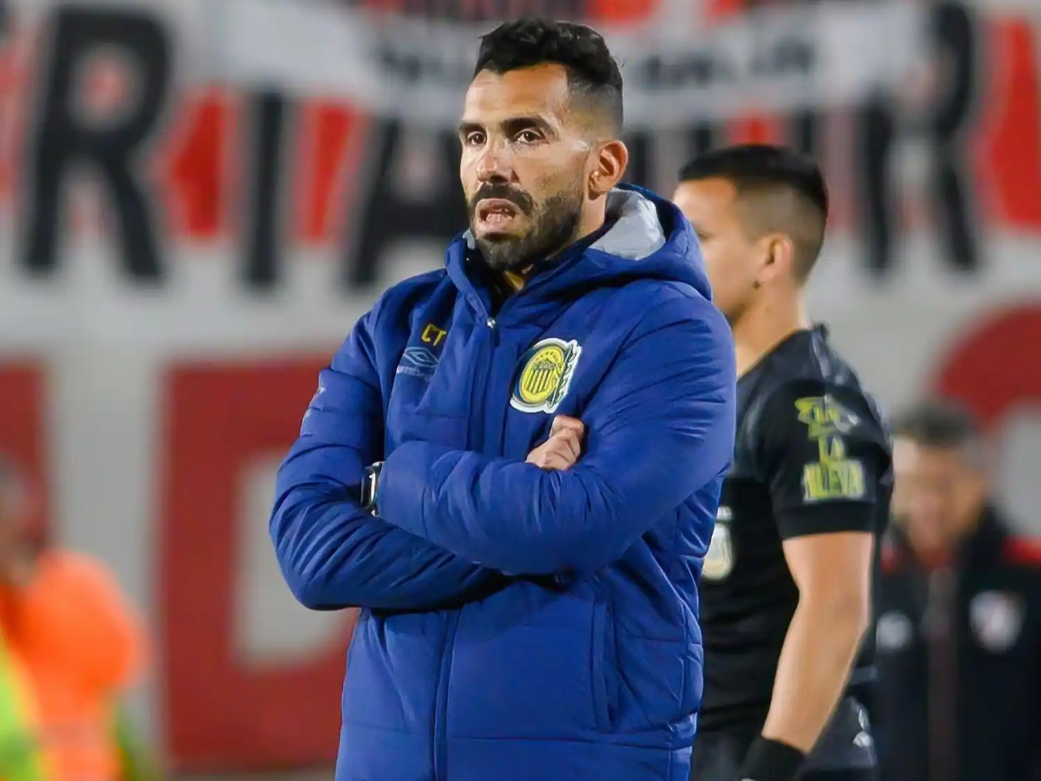 El exitoso ex-futbolista tendría otra gran posibilidad en un banco importante de Sudamérica.