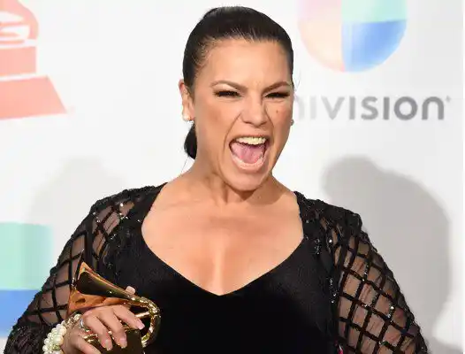 Olga Tañón rinde homenaje a El Gran Combo