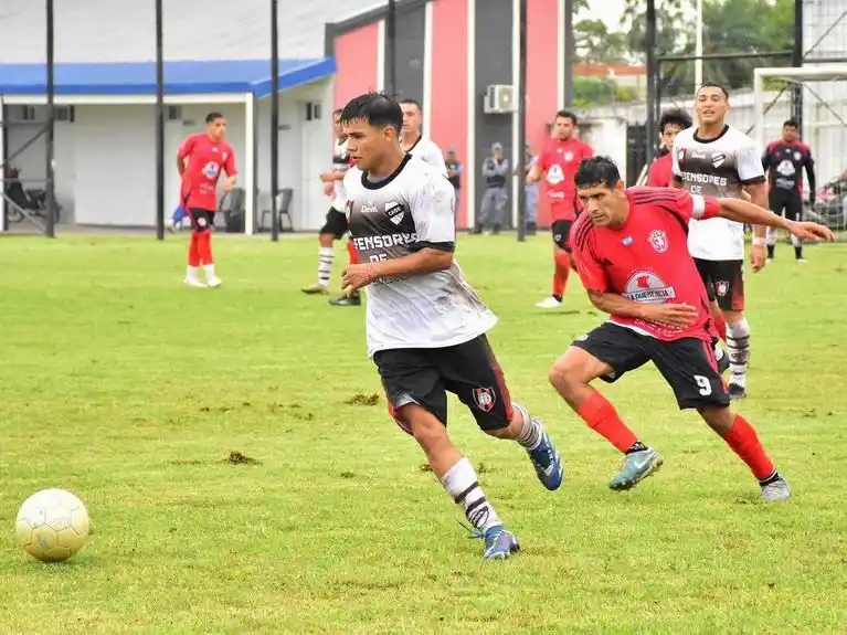 Comenzó la tercera fecha con
triunfo de Chacra y Defensores