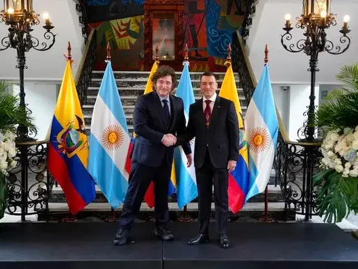 Milei se reunió con su par de Ecuador en Quito y firmaron acuerdos comerciales y de seguridad