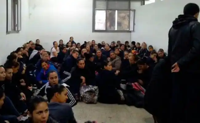 Escándalo en Quilmes: Así estudian los aspirantes de la Policía Local 