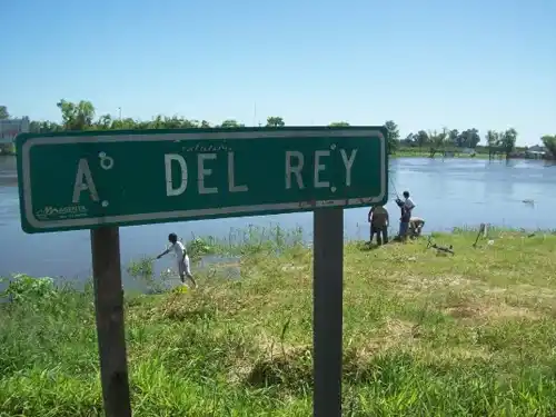 Hombre de 41 años fallece ahogado en aguas del Arroyo EL Rey